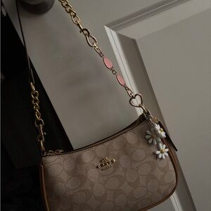 ‼️SOLD‼️Coach Teri Shoulder Bag